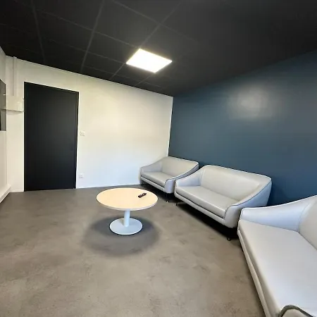 65 Rénové Et équipé - Nancy Brabois Proche Chru,cesi,fac Appartement *